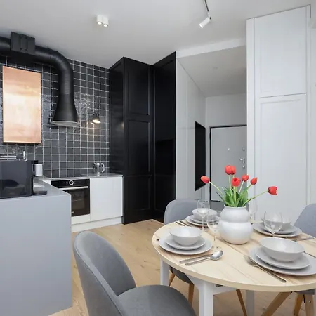 Modern & Bright Konesera Near To Pge National Stadium By Renters *