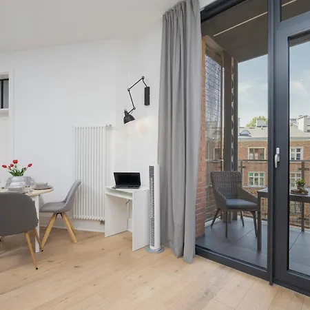 Modern & Bright Konesera Near To Pge National Stadium By Renters Warsaw